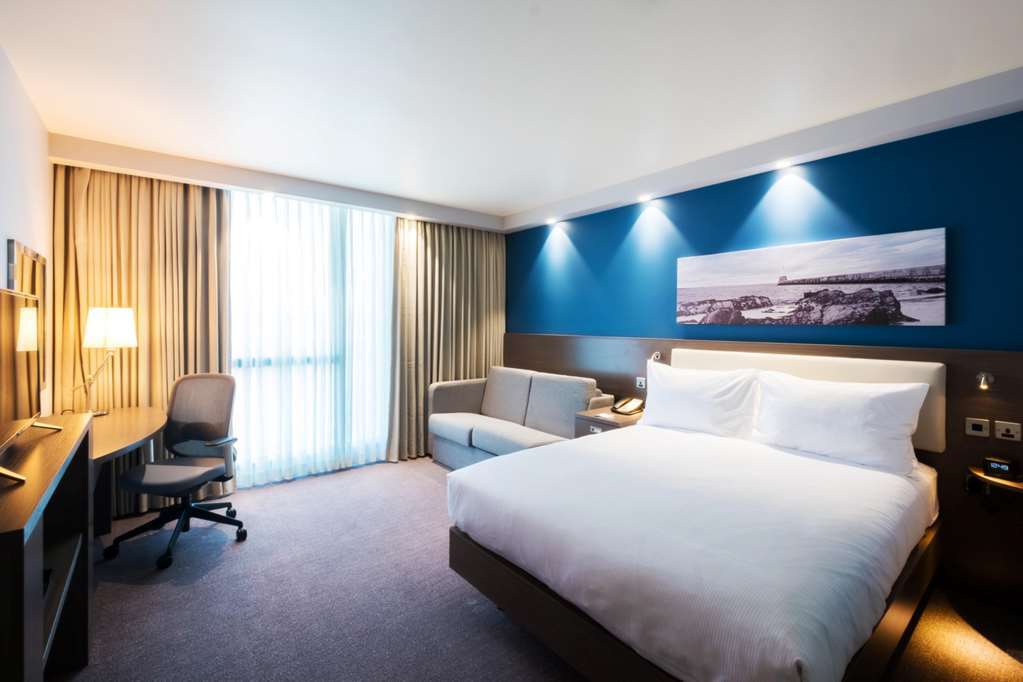 Hampton By Hilton Hamilton Park Hotel Kamer foto